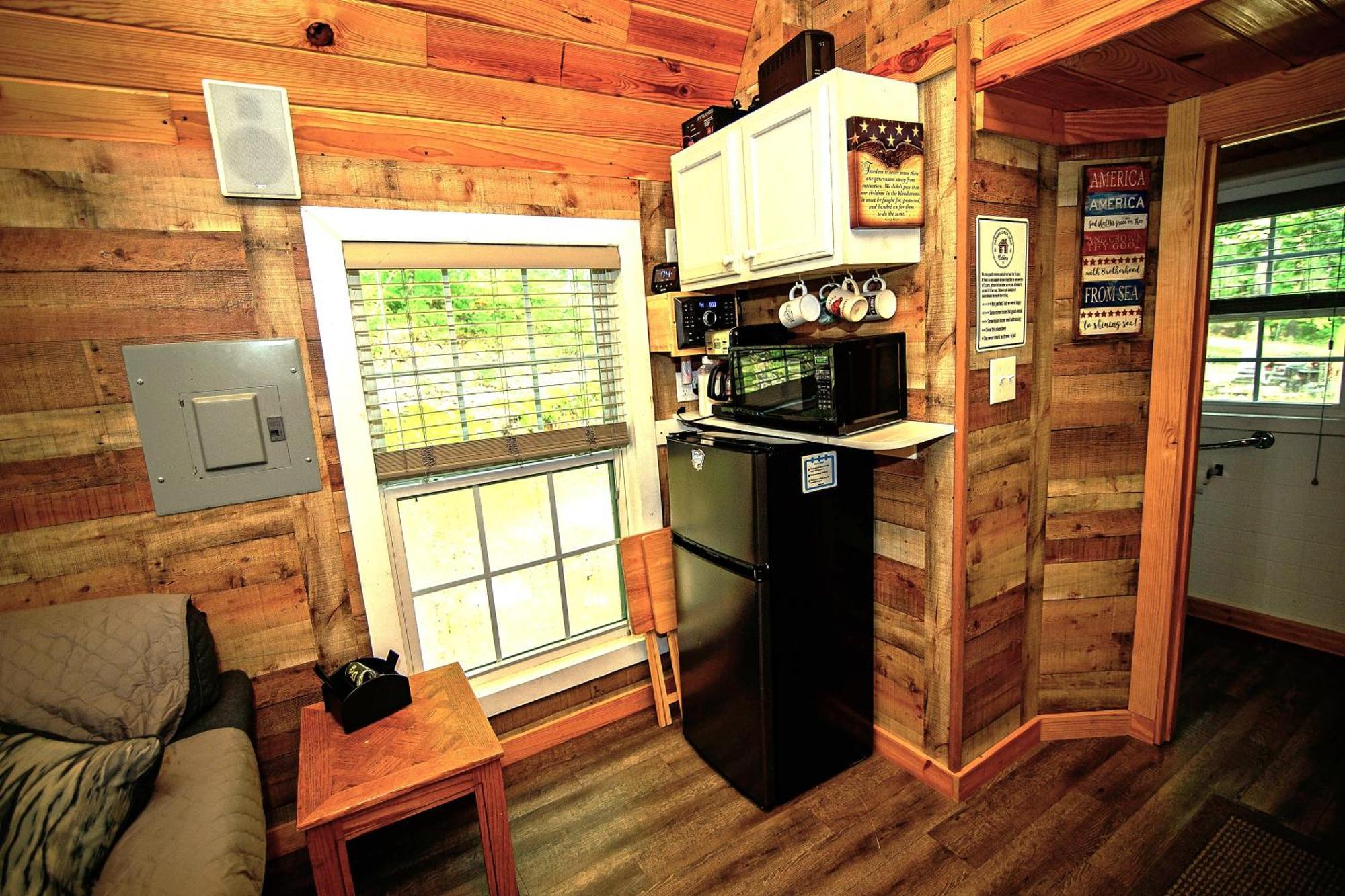 The Americana - Parker Creek Bend Cabins Murfreesboro Exterior photo